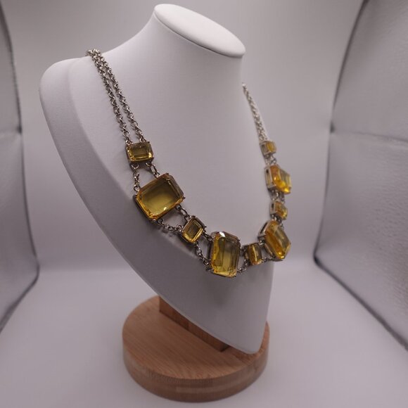 Banana Republic statement necklace - Picture 3 of 10